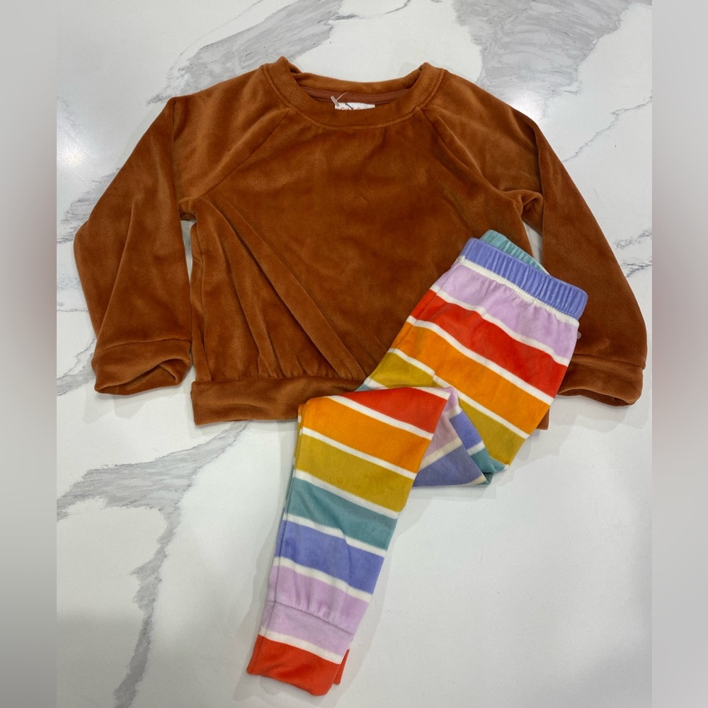 Size 3T Cat & Jack super soft pant and sweater set